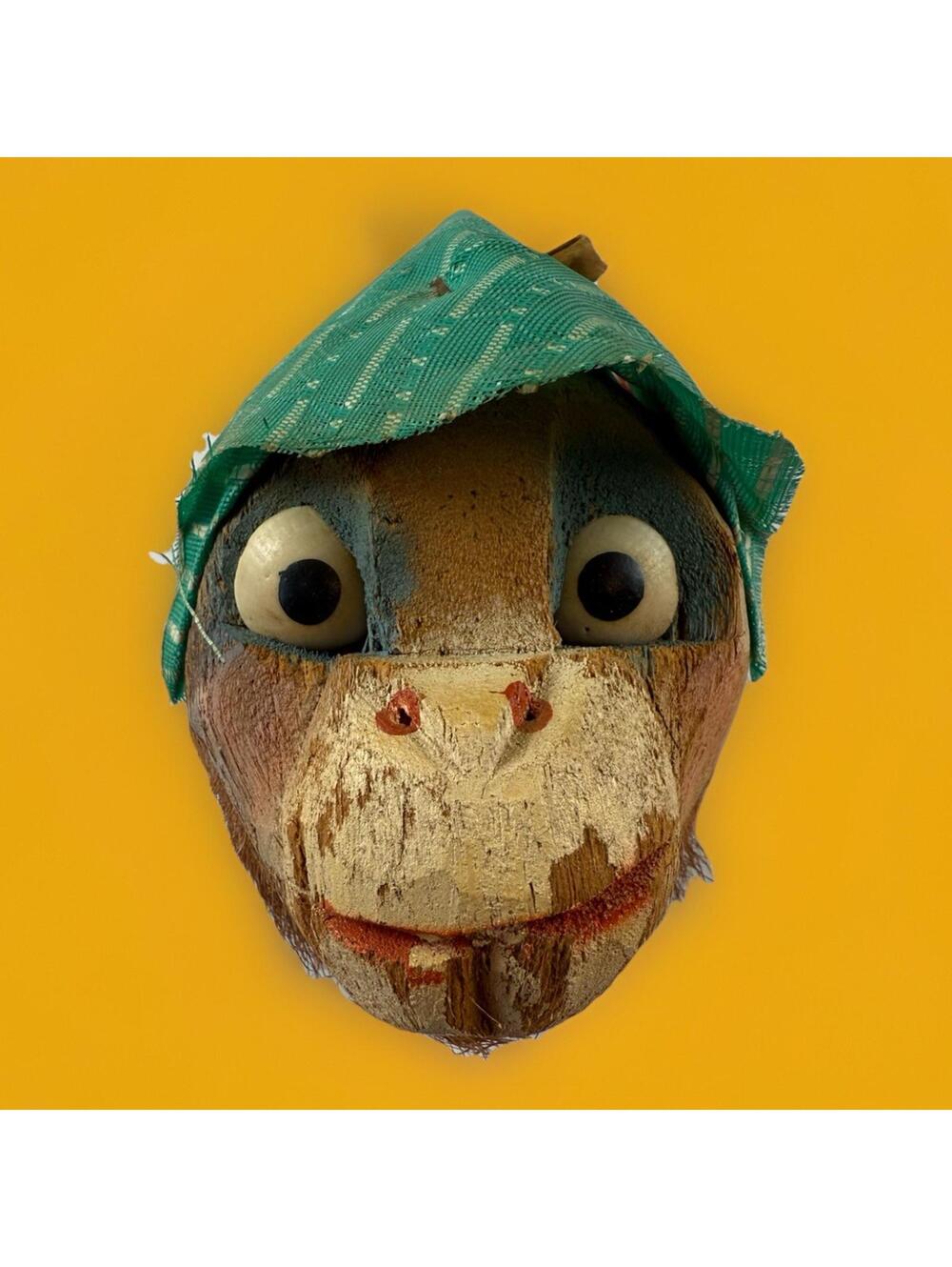 Tiki Coconut Hanging Monkey Head Green Hand Hat Tropical Vintage Hand Carved